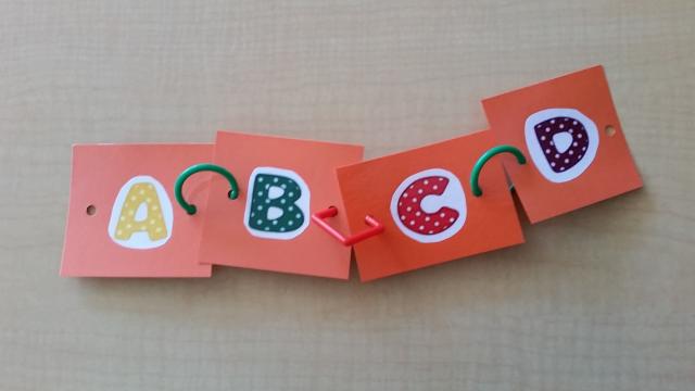 ordre alphabet majuscules.jpg ordre alphabet majuscules.jpg