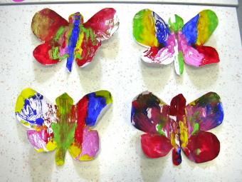 Papillon - peindre en pliant, symétrie