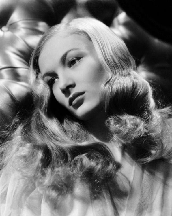 veronica lake.jpg